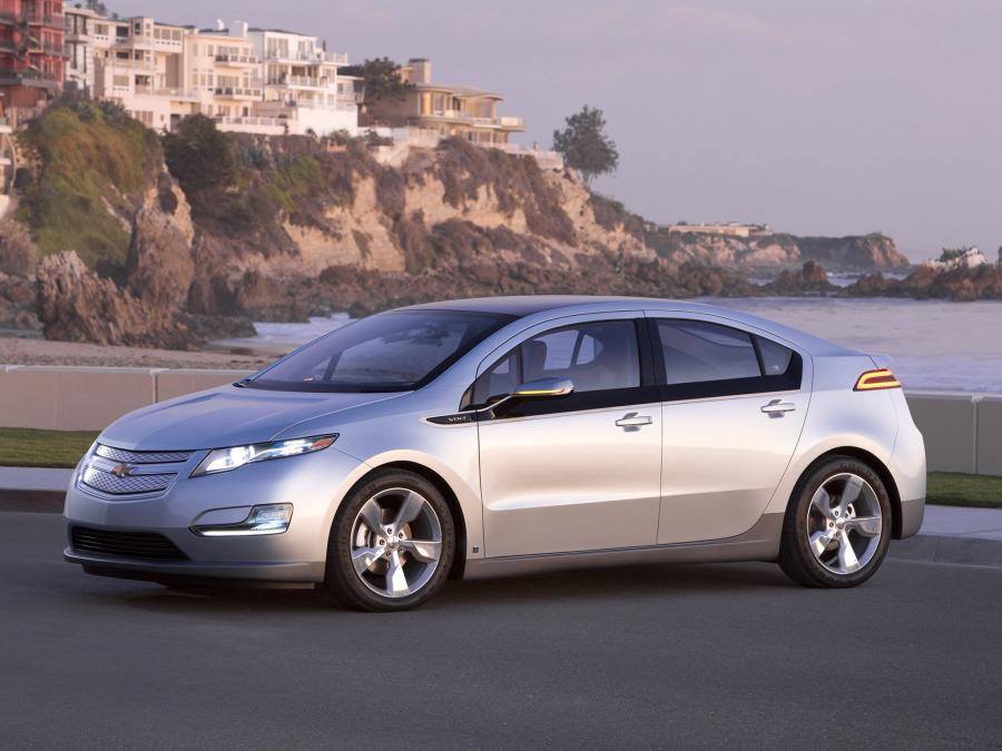  Chevrolet Volt Production Show Car 2011 года  (фото 35 из 55)